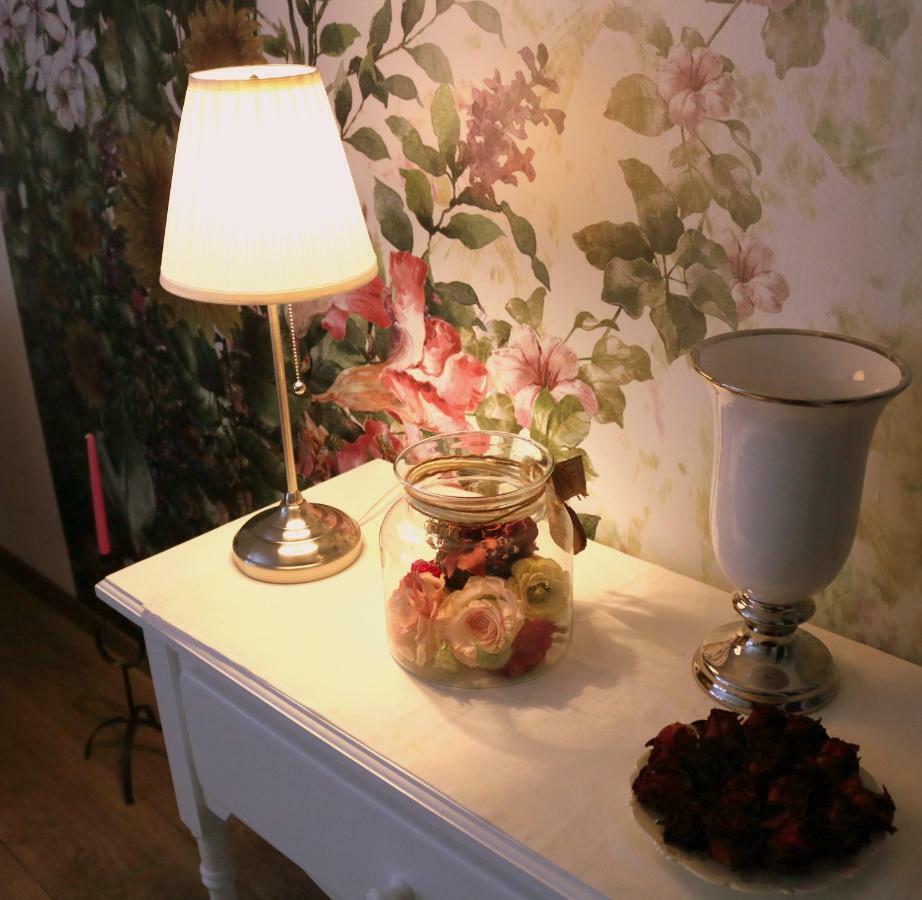 Soutterain - Wohnung Mit Senkgarten Weingarten  Luaran gambar